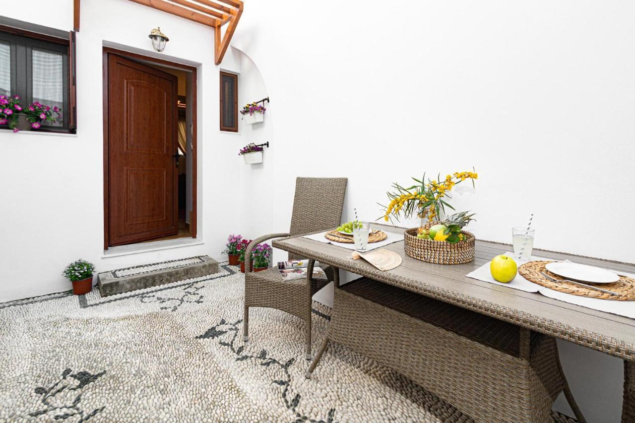Villa Dafni - Lindos Bagian luar foto